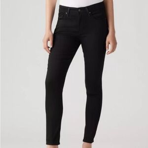 Levi's 721 Black Skinny Jeans